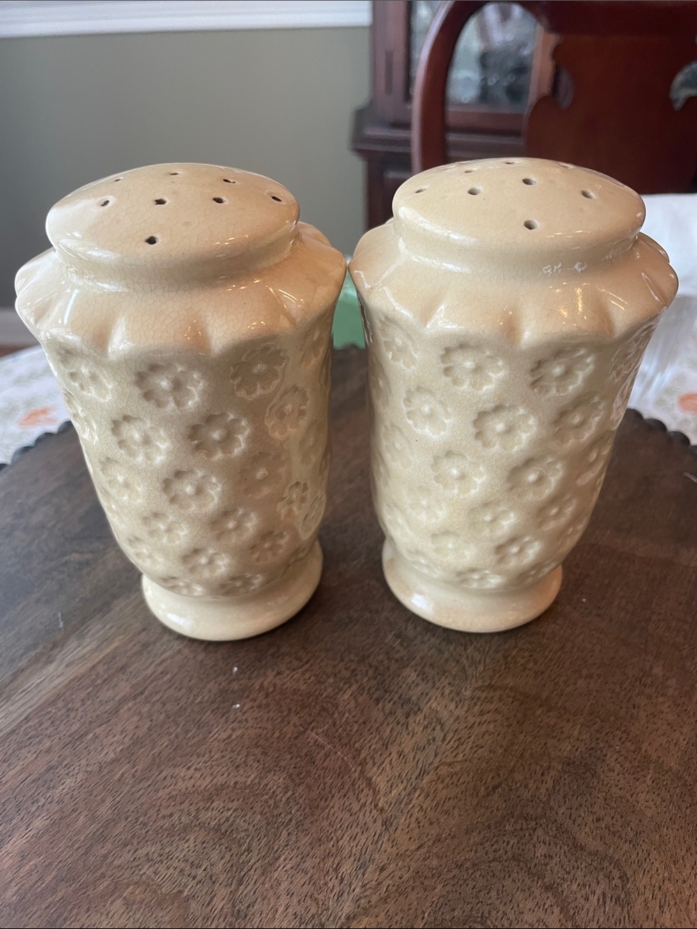 Vintage Large Floral Salt and Pepper Shaker Set - Japan - Picture 3 of 5